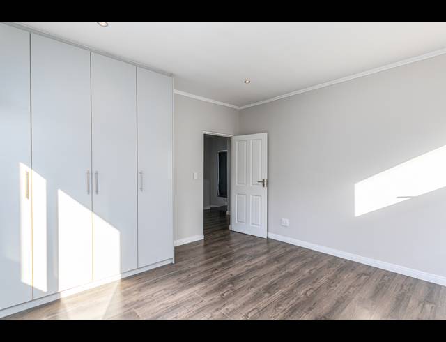 3 BEDROOM FREEHOLD FOR SALE IN SAGEWOOD